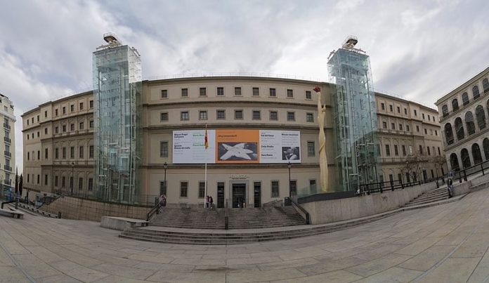 Museo Nacional Centro De Arte Reina Sofía - Madrid, España