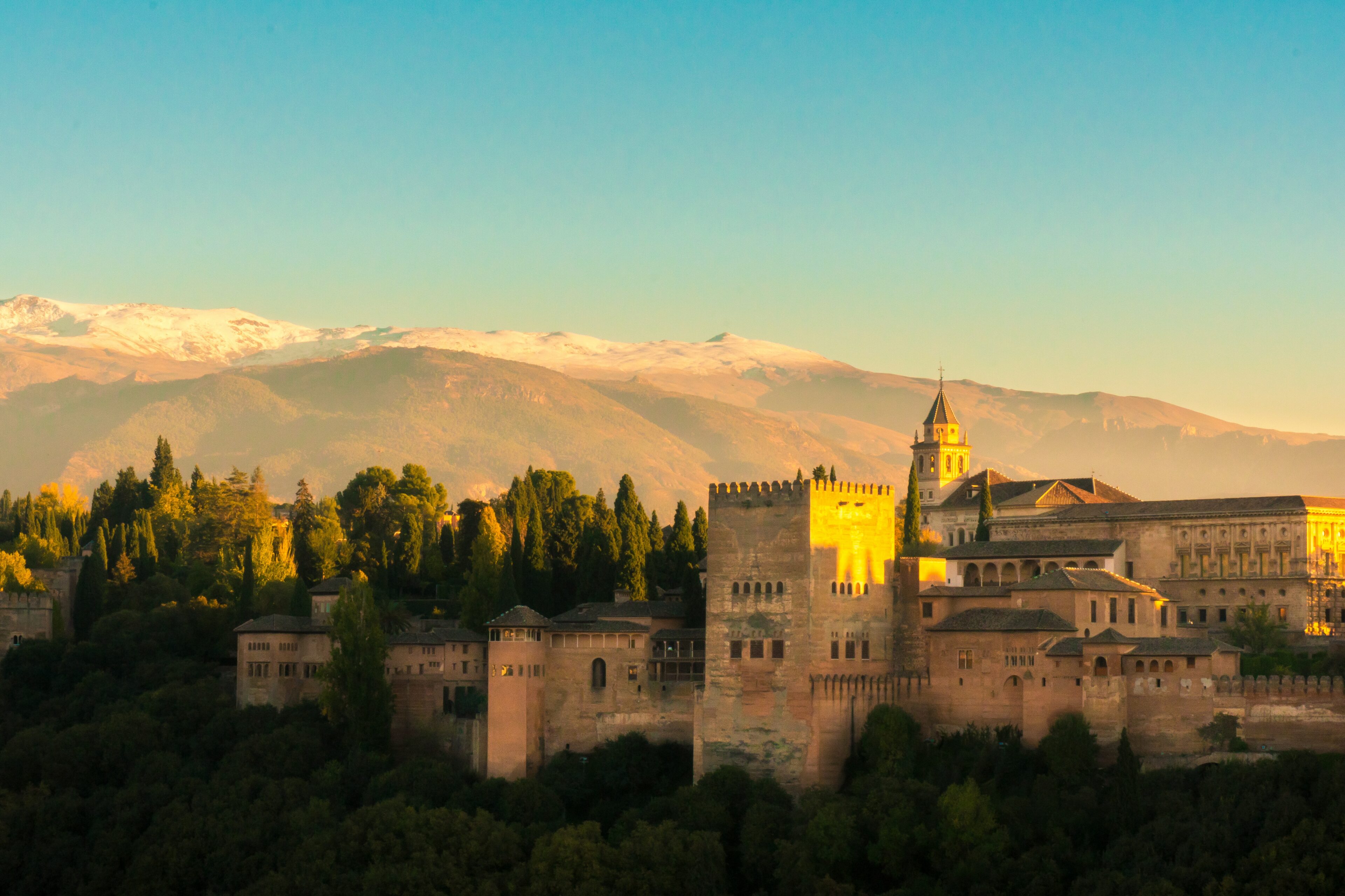 Rutas en ave a España: Granada