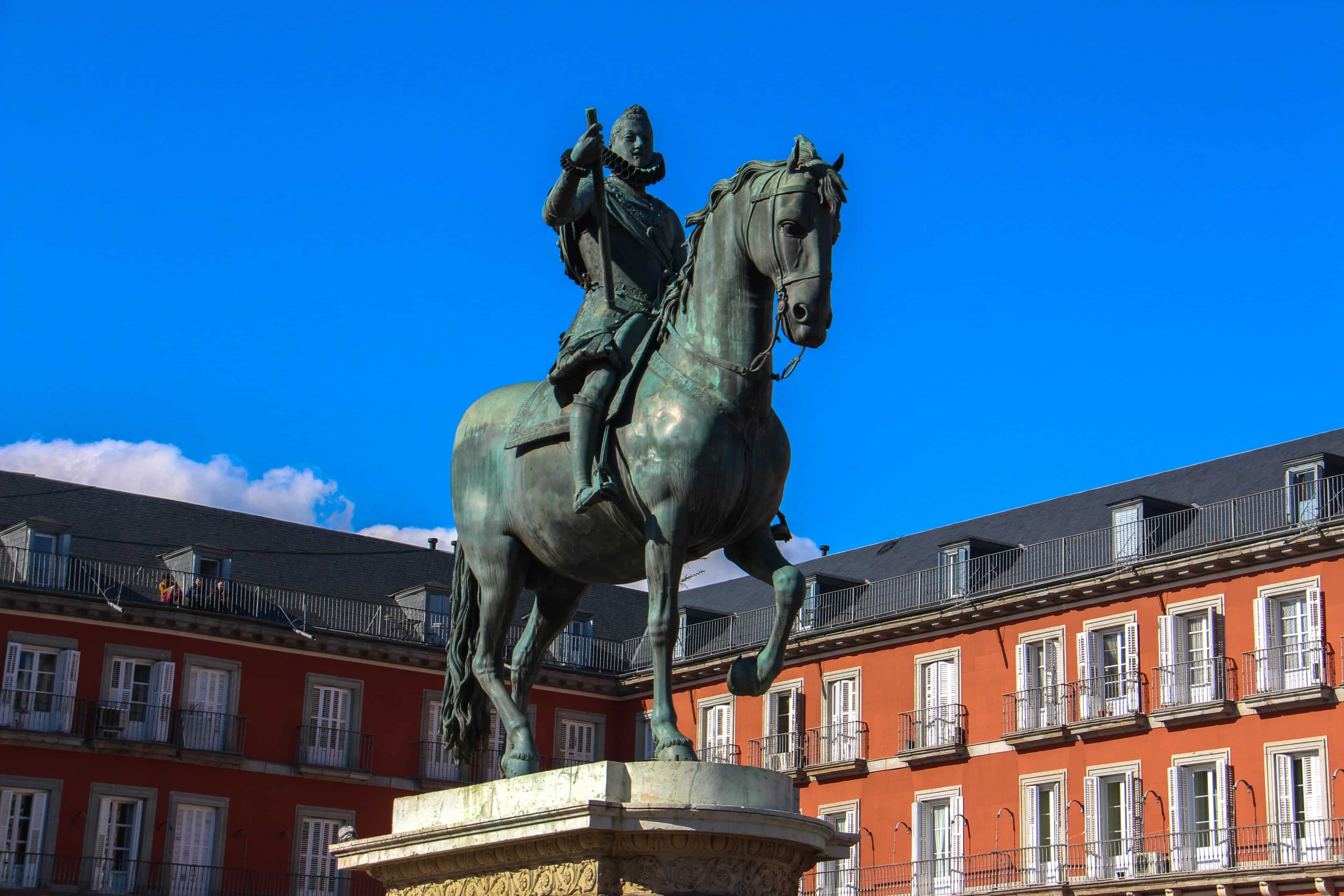 Visitas guiadas a Madrid: Tour Histórico por los Monumentos Emblemáticos