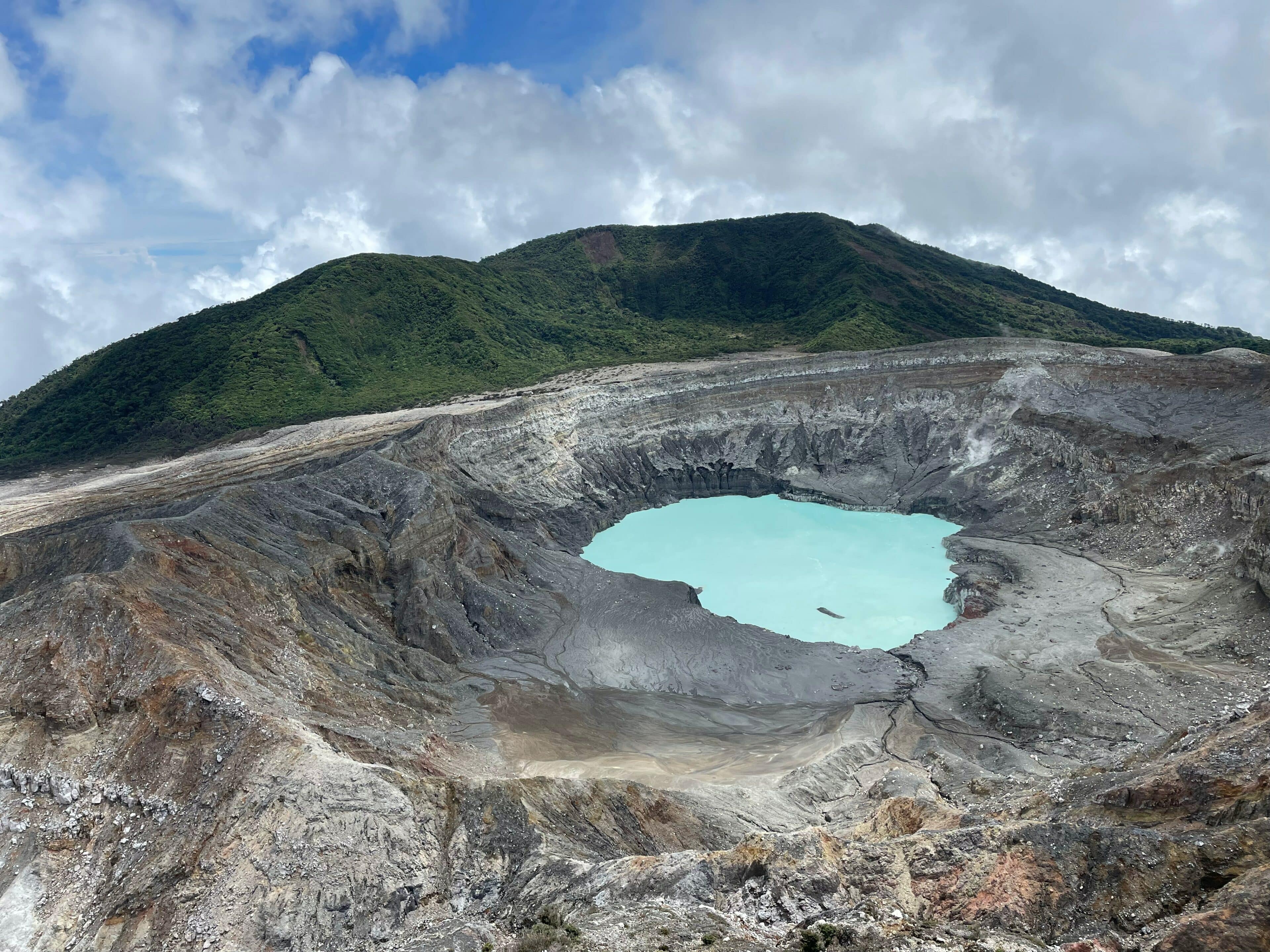 Tours de un dia Costa Rica: Volcán Poás