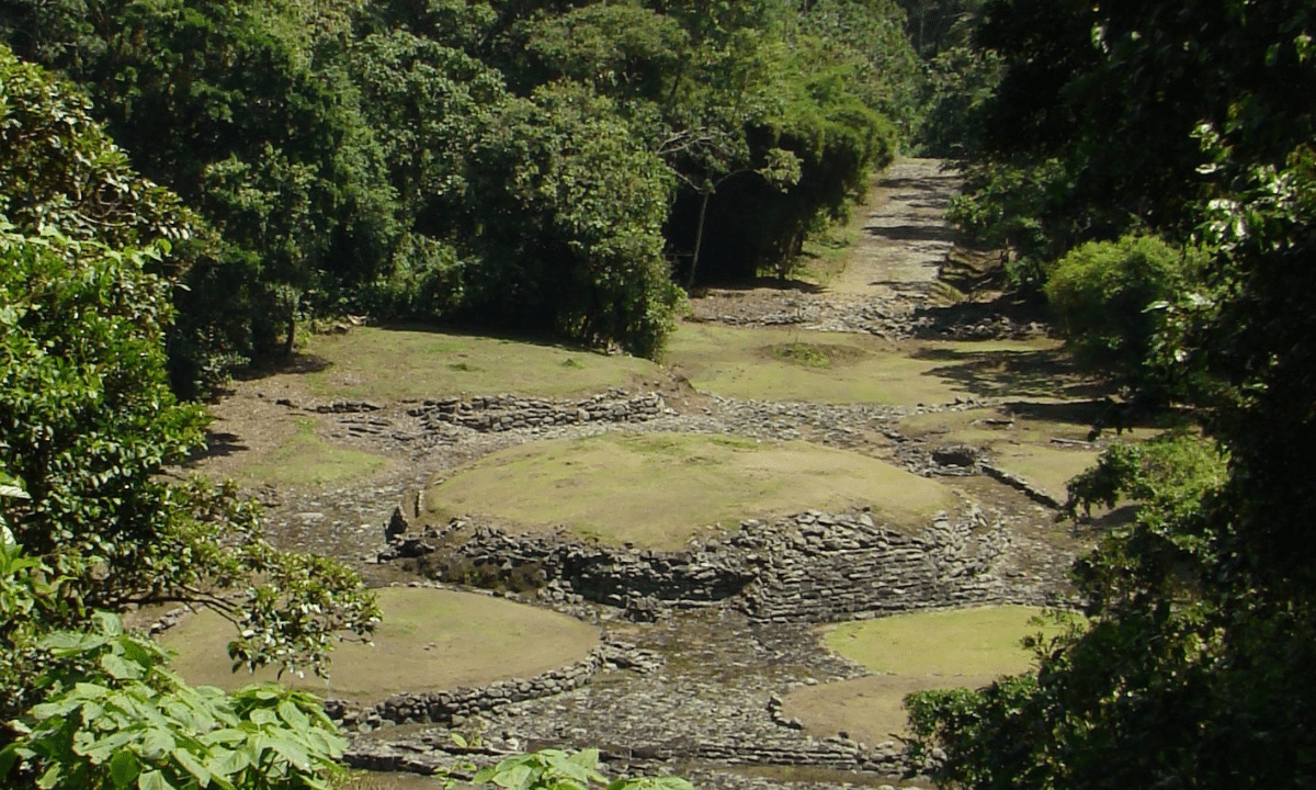 Monumento Nacional Guayabo en Costa Rica